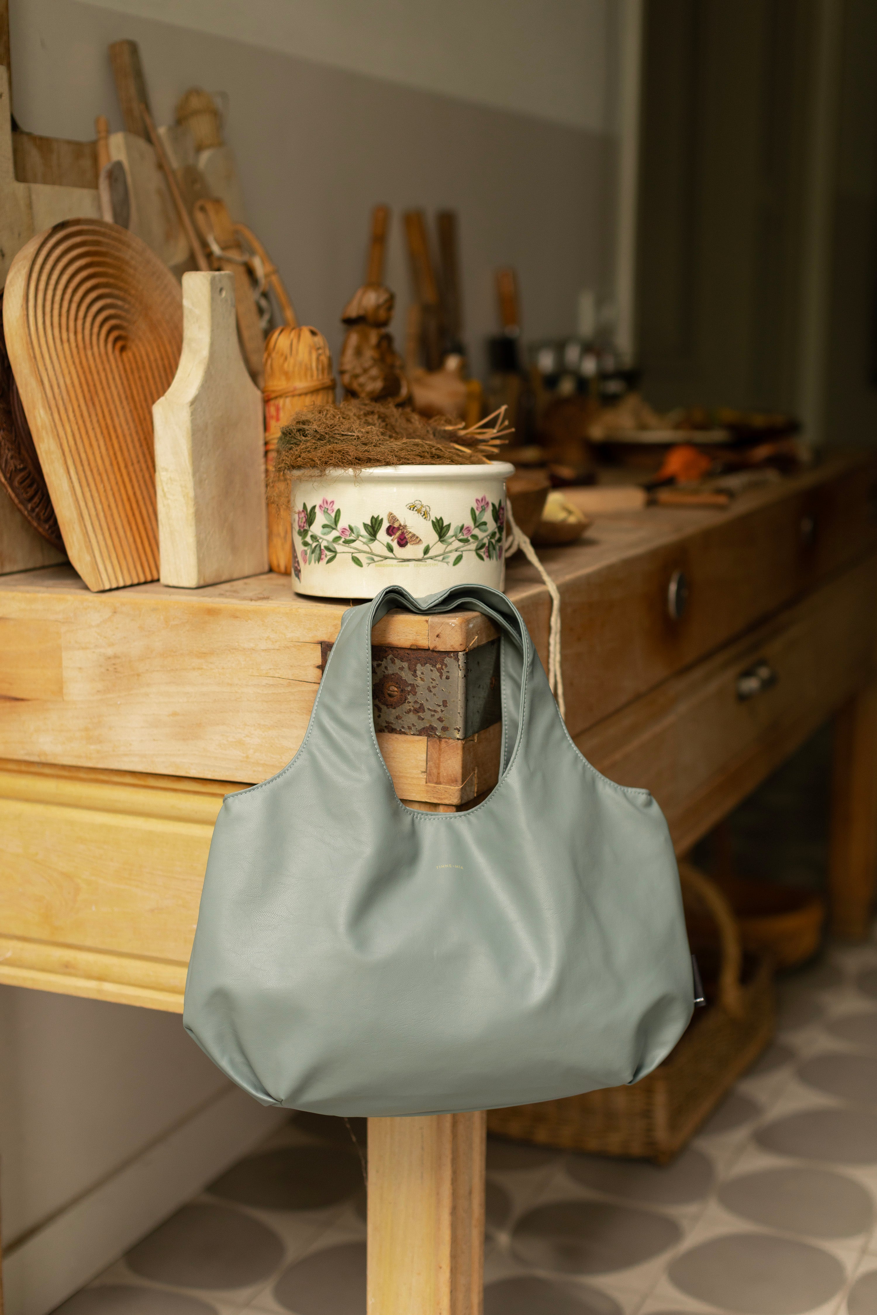 Mila handy bold bag - chinois green