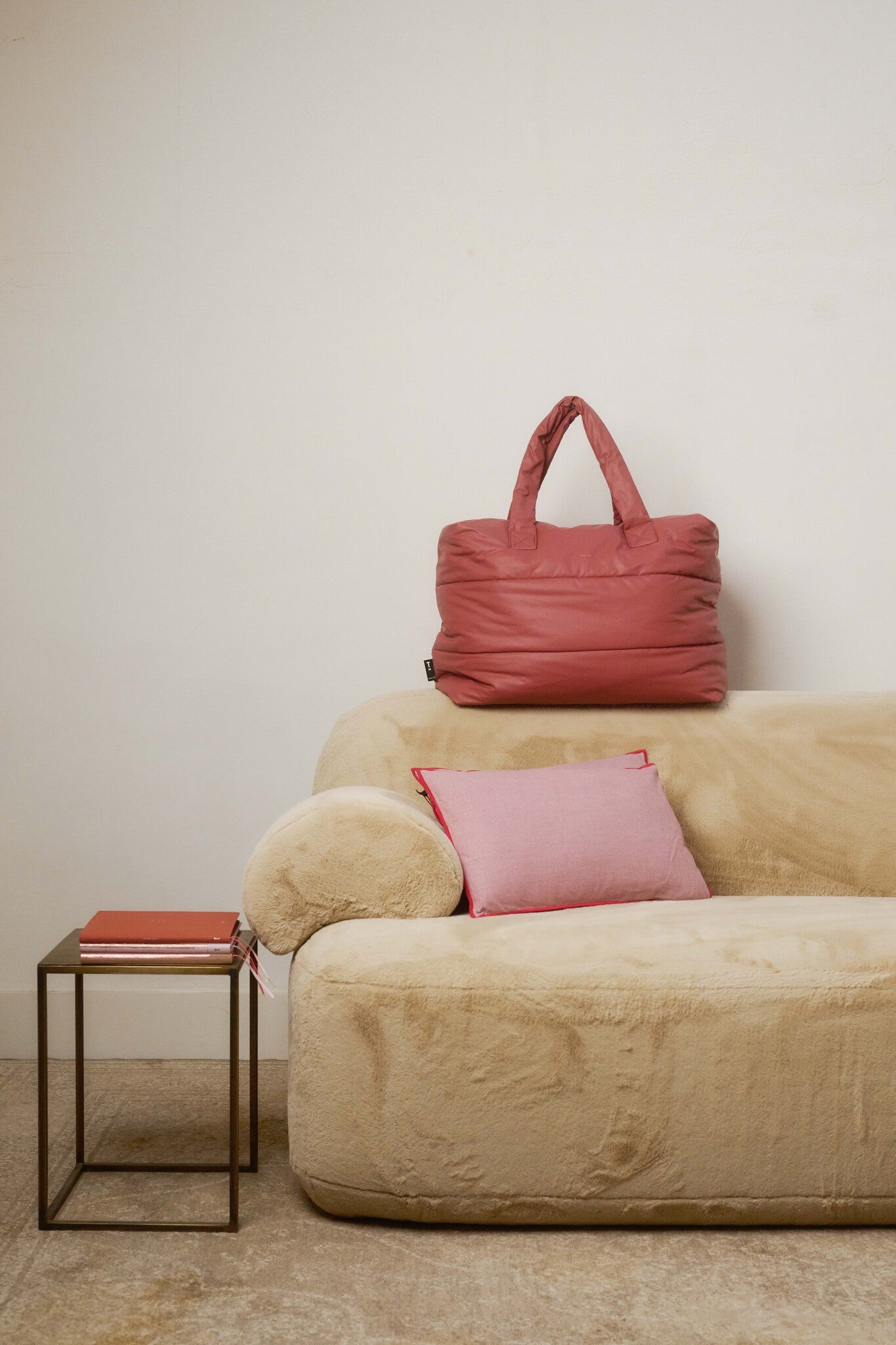 Camill Big Puffy Weekend Bag - Red Wood