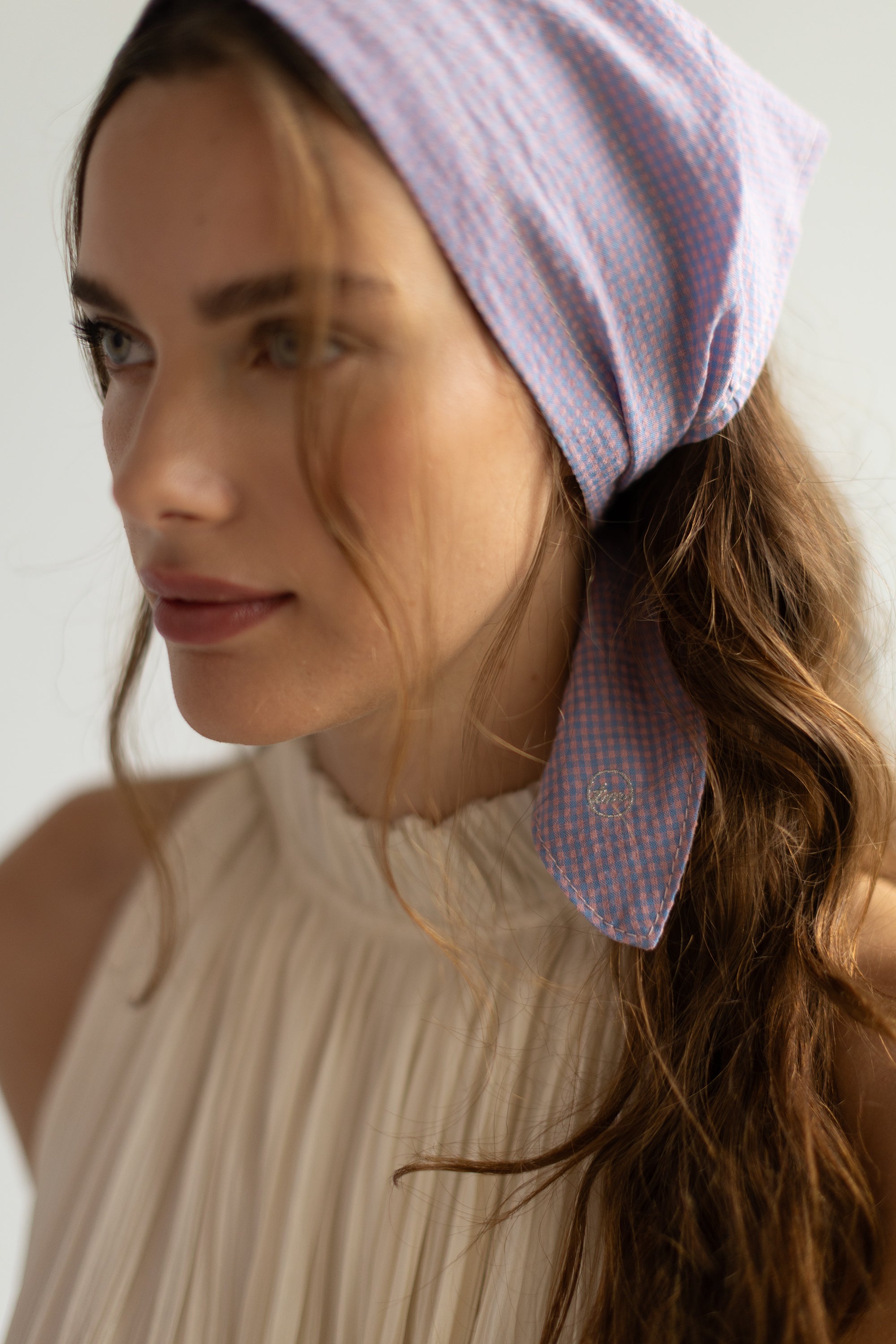 Headscarf - blue rose
