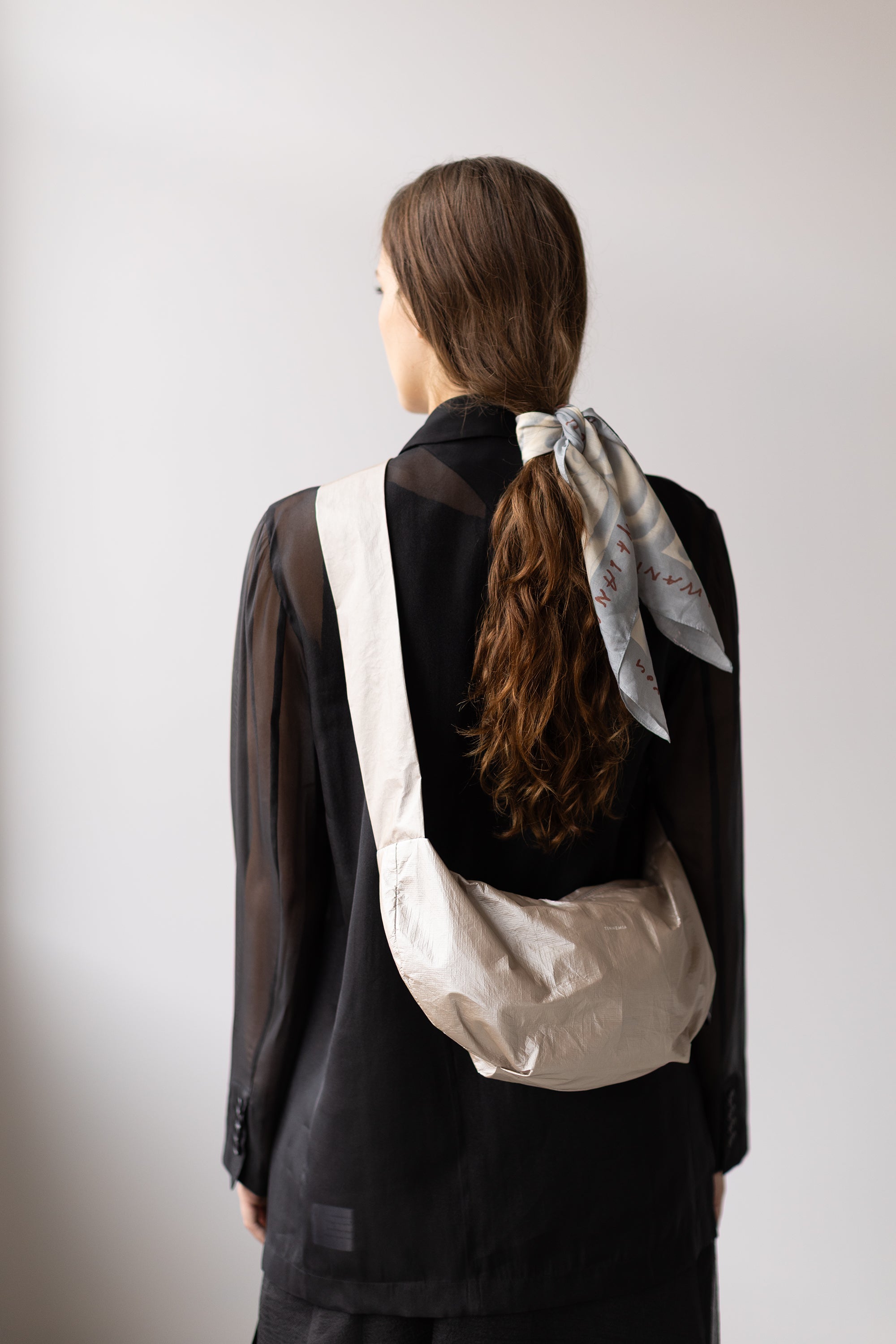 Squared scarf - mistral waves
