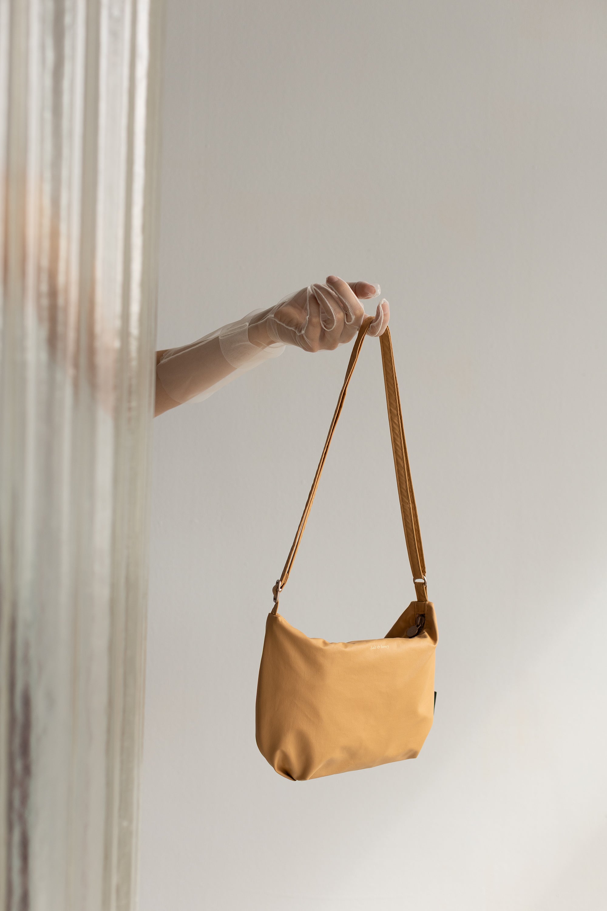 Cross body bag - clay