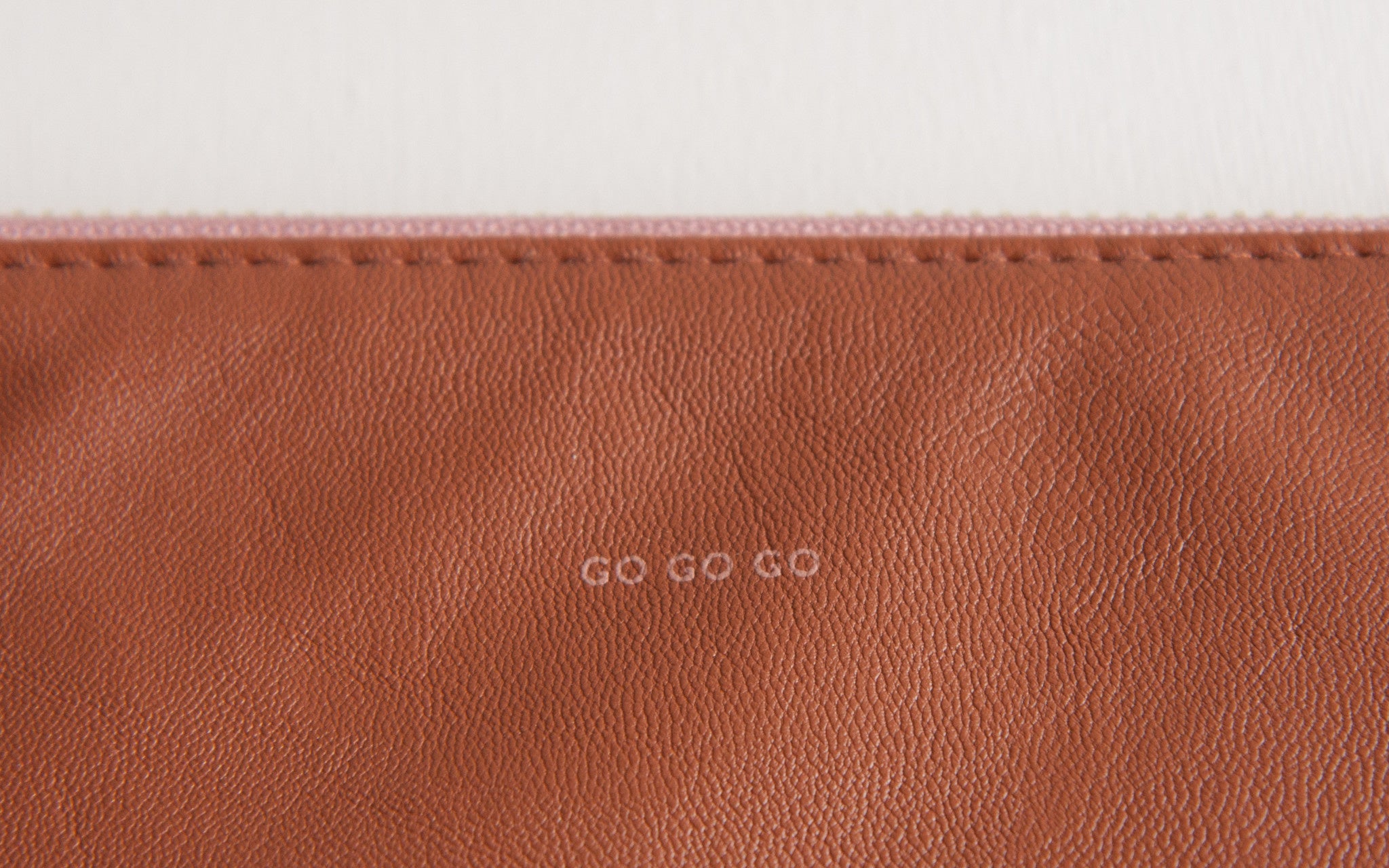 Feel Good Pouch - Light Brown