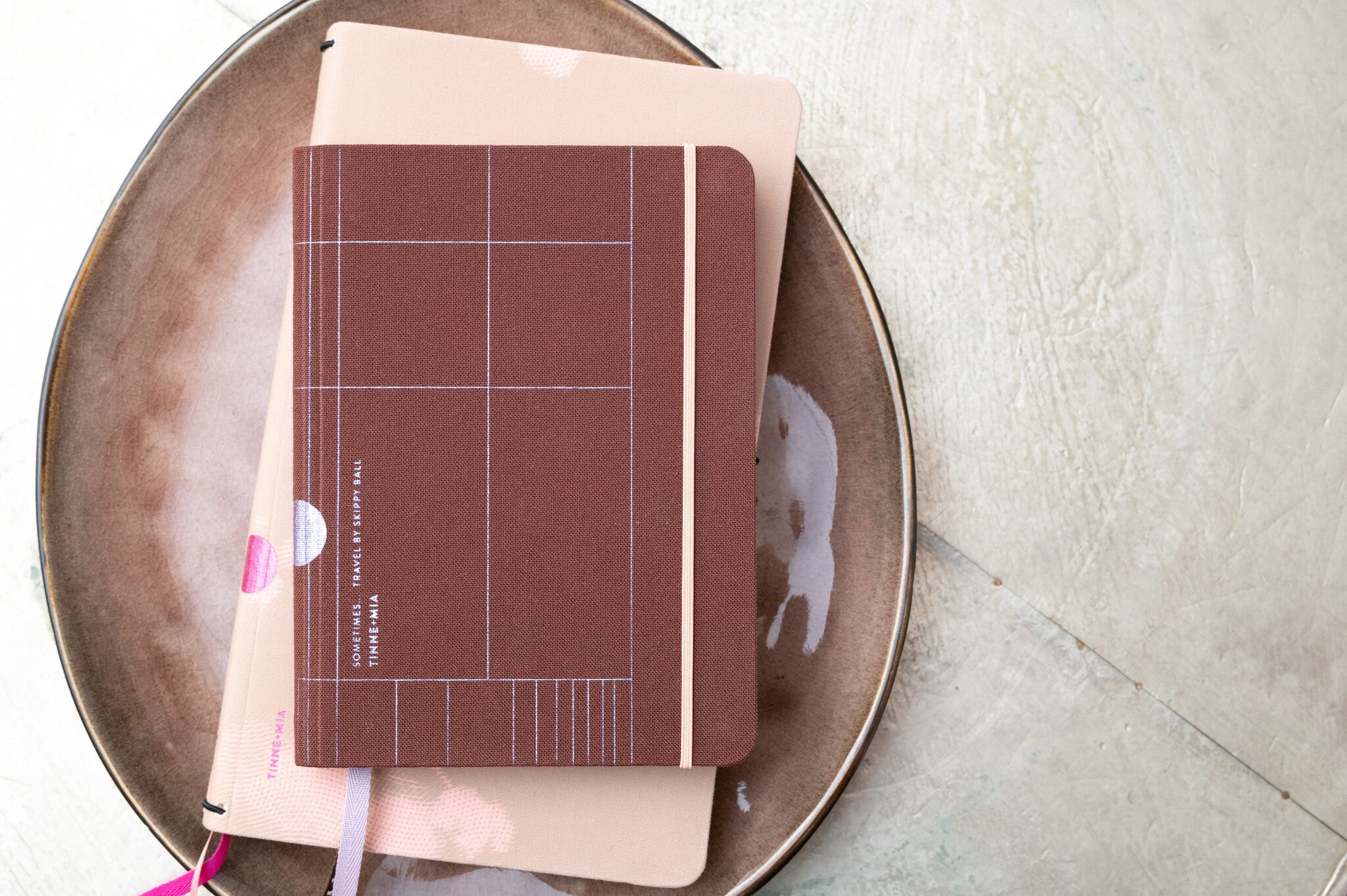 Linnen travel Journal - dotted grid - Java