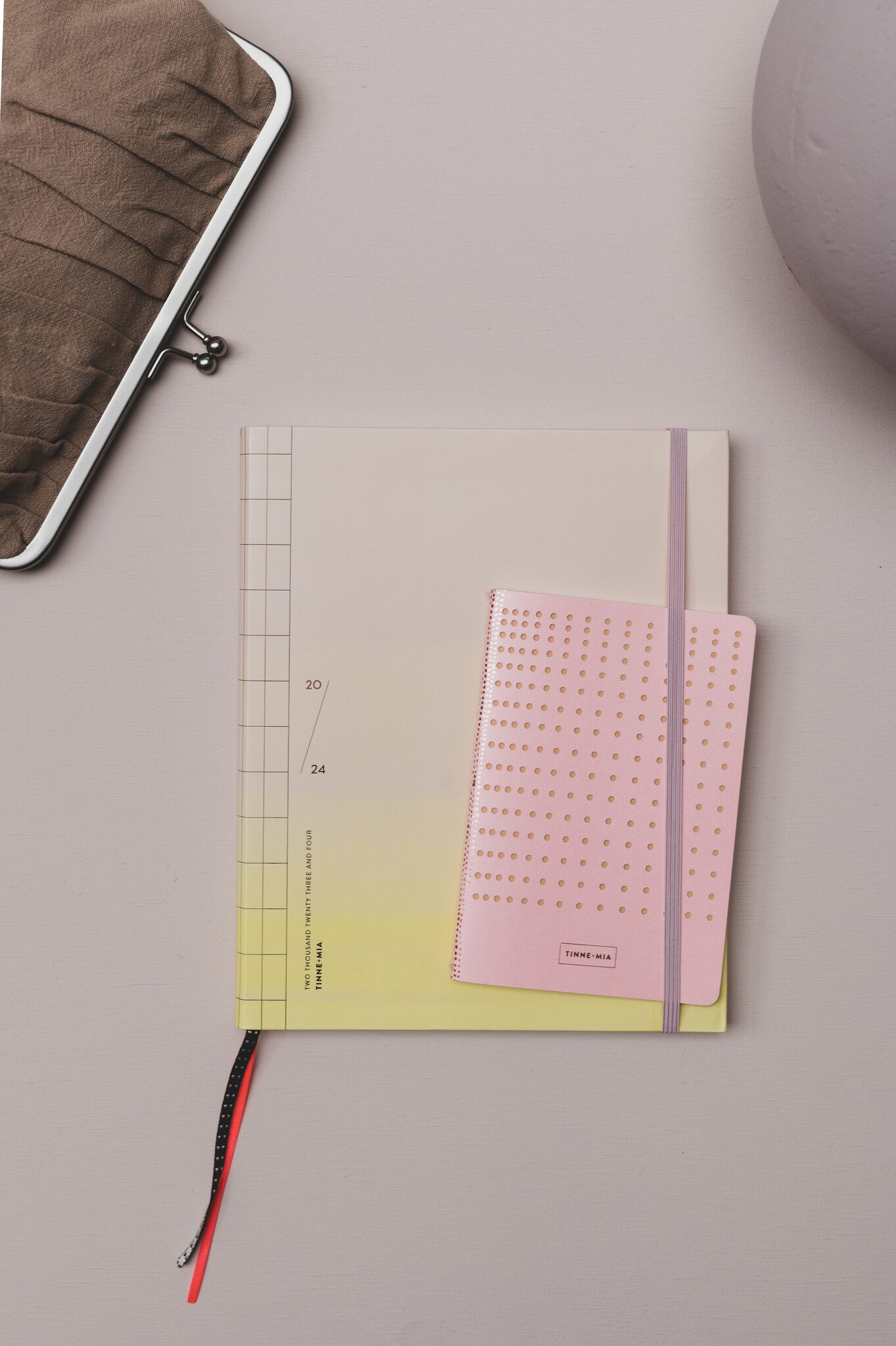 Notitieboekje A6 - Gridded Pink - FSC Mix Credit