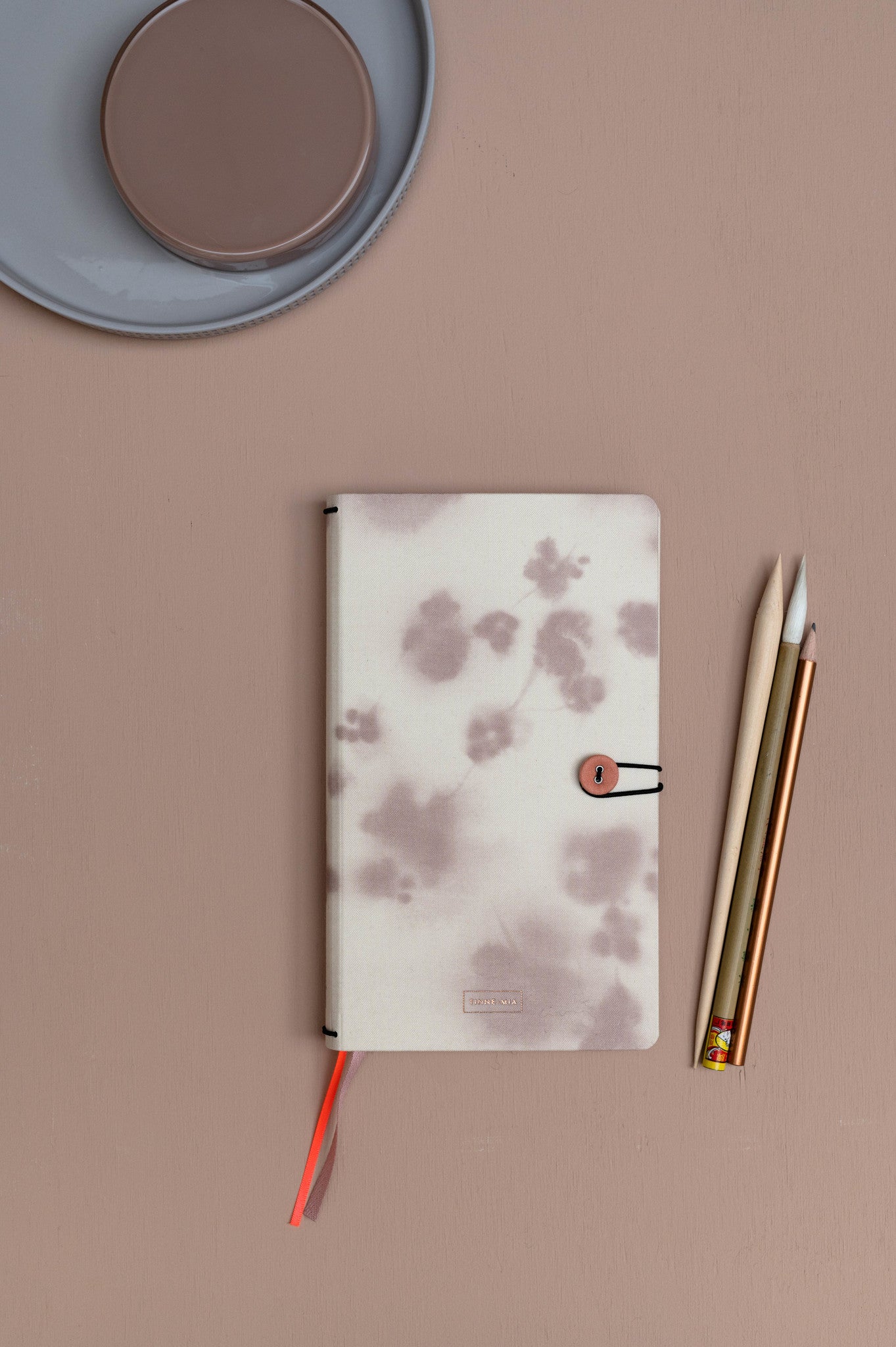 Notebook with button - Amour des lilas