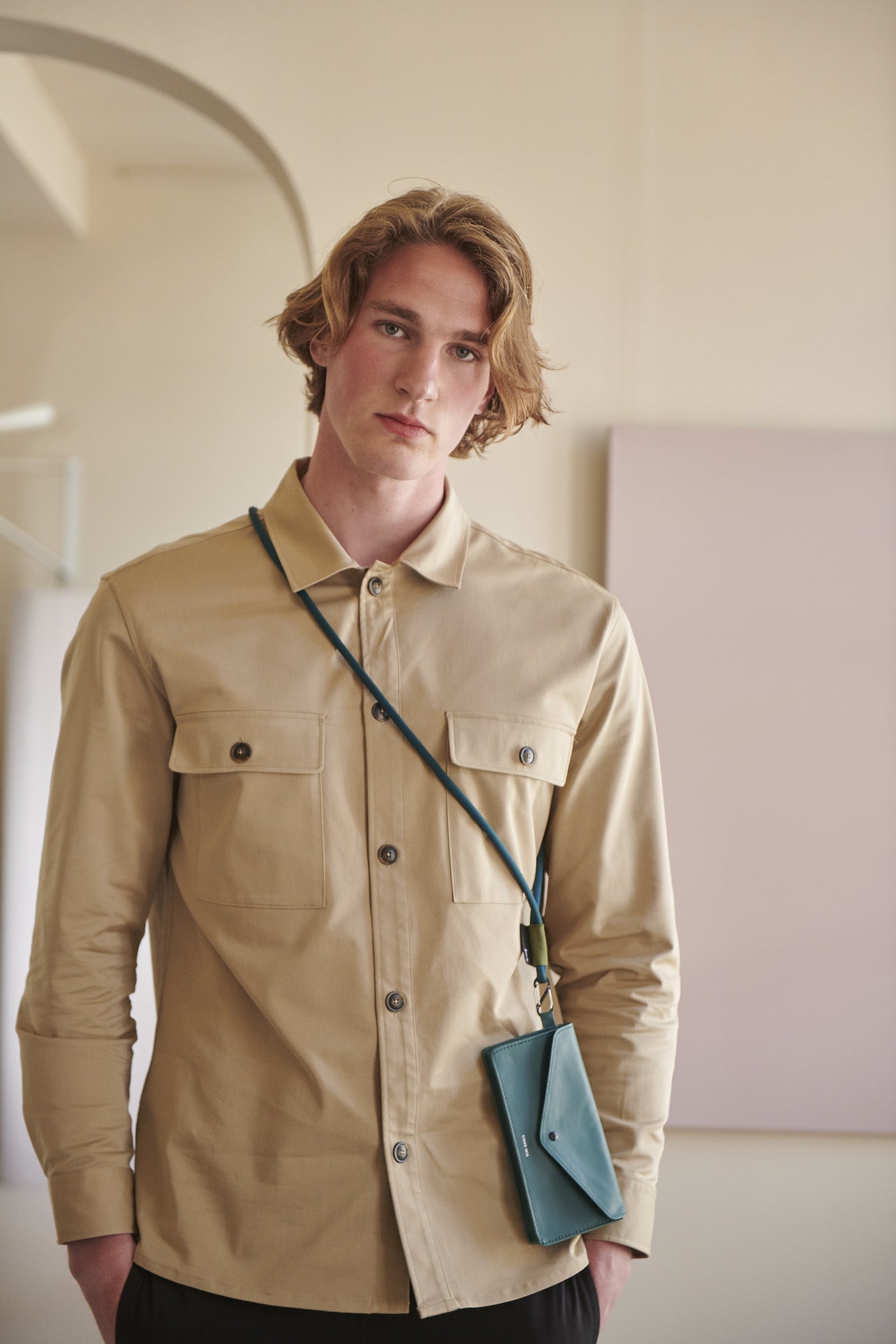 Odil Envelope phone pouch - Pepper