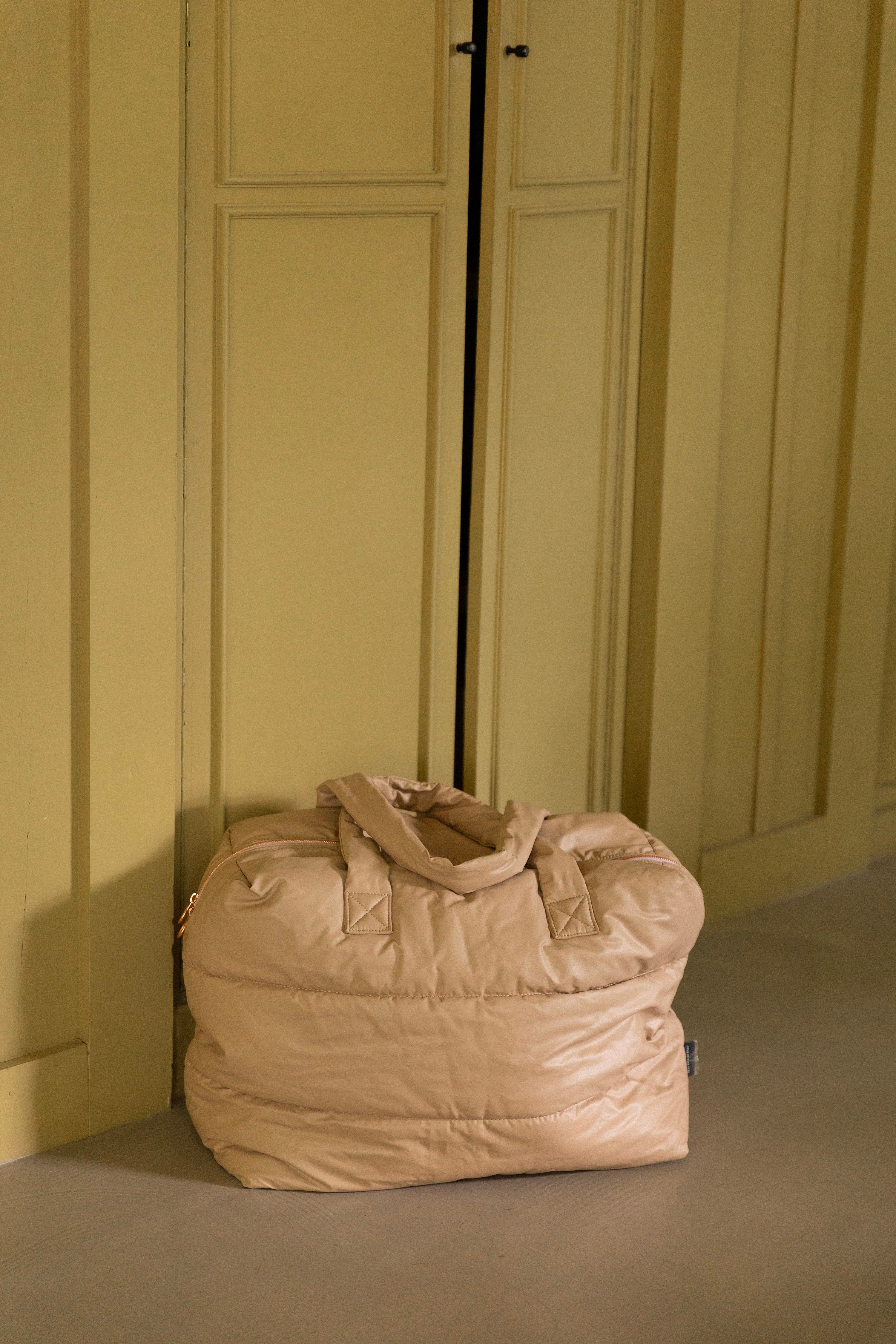 Camill Big Puffy Weekend Bag - Porcini