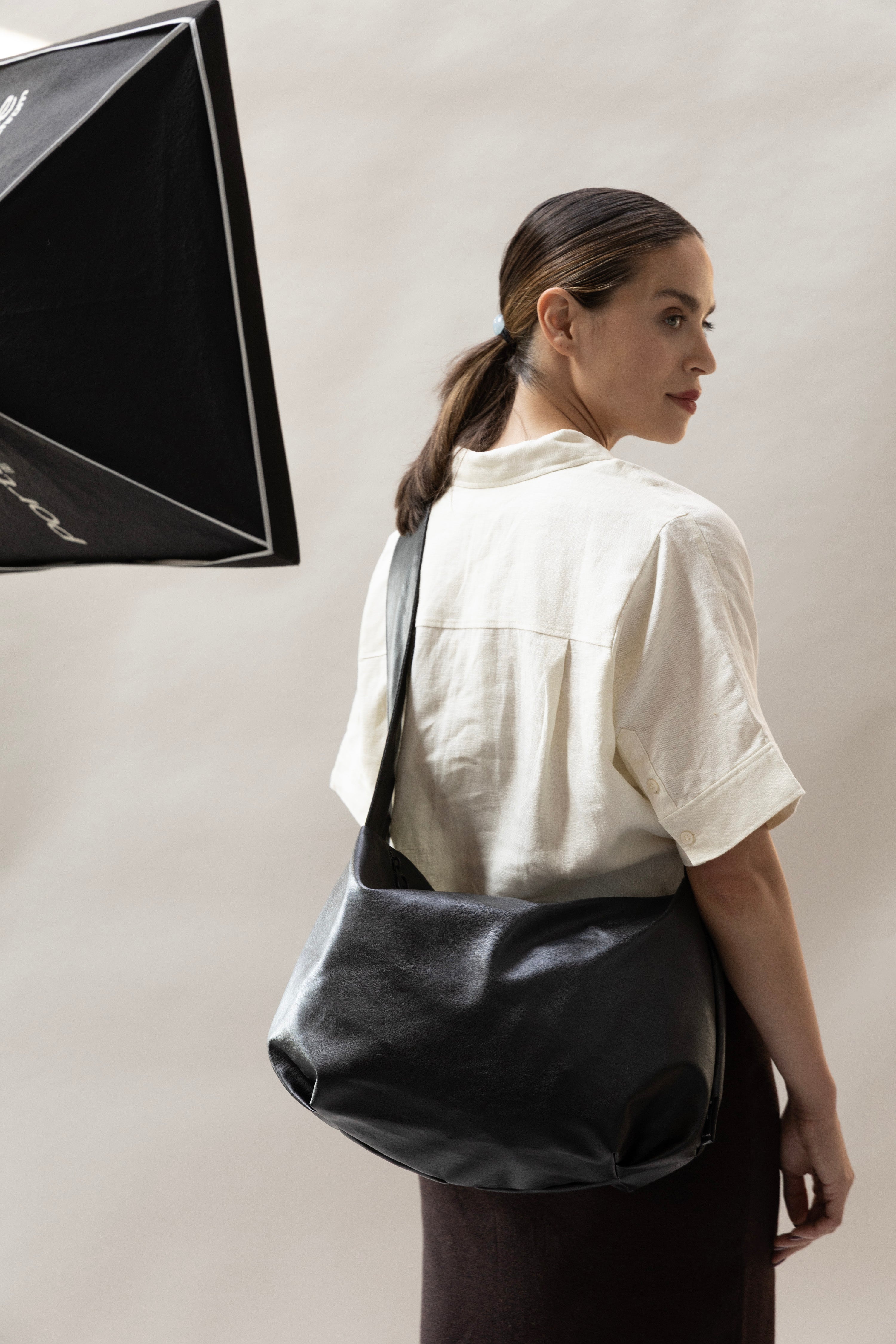 Lot bold cross body - black