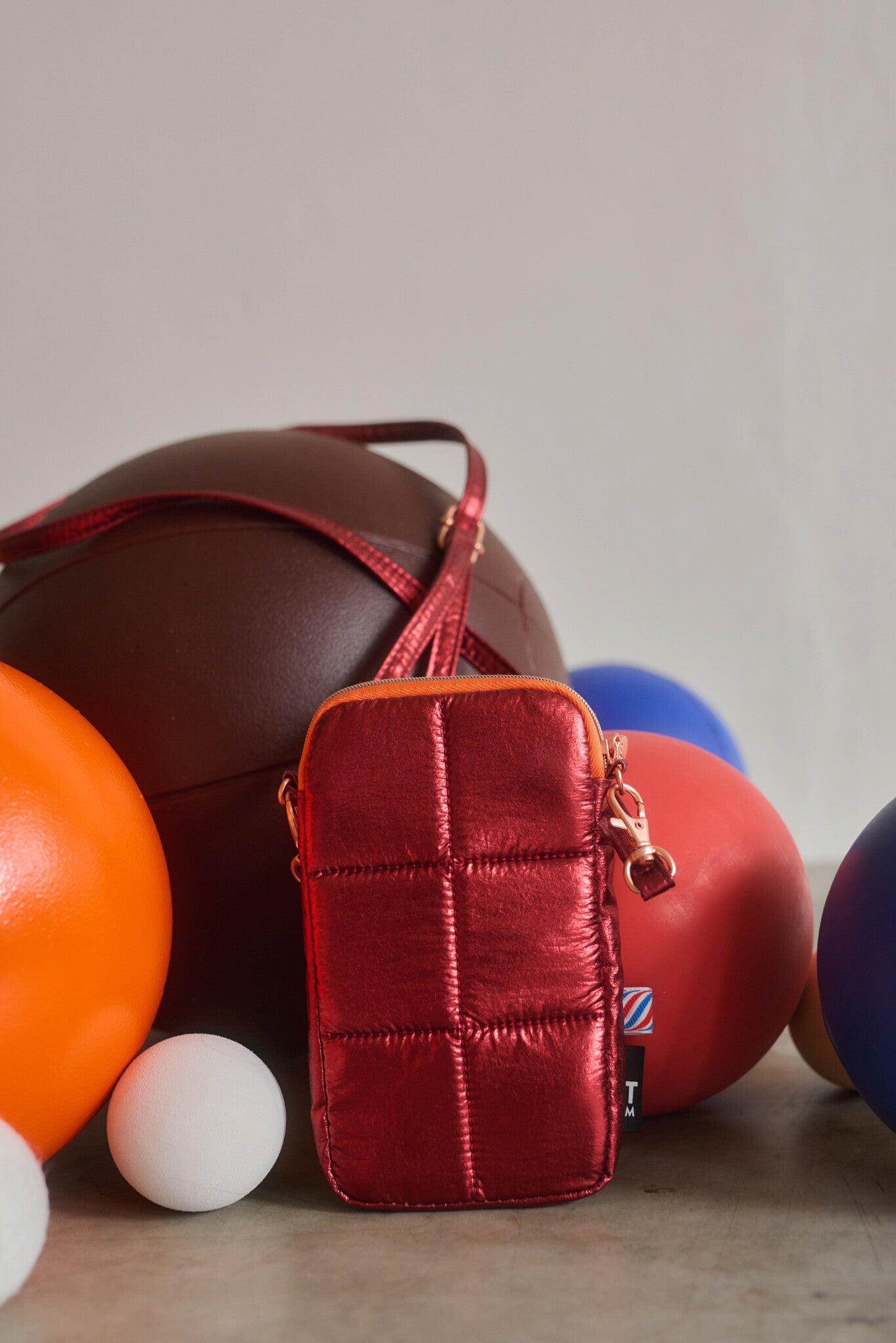 Luce Puffy phone pouch - Sports - Metalic Red