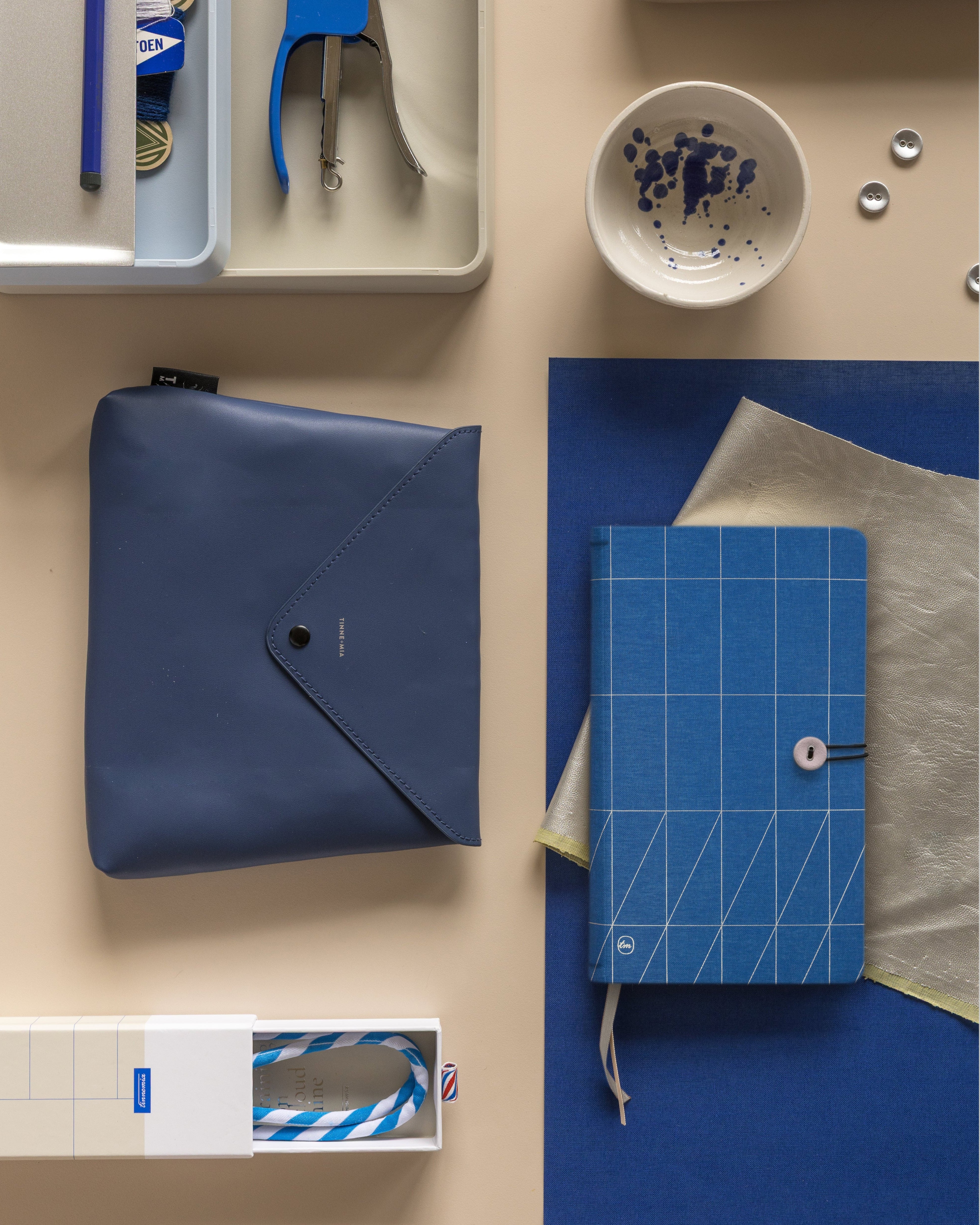 Diary 2026 - button - blue print