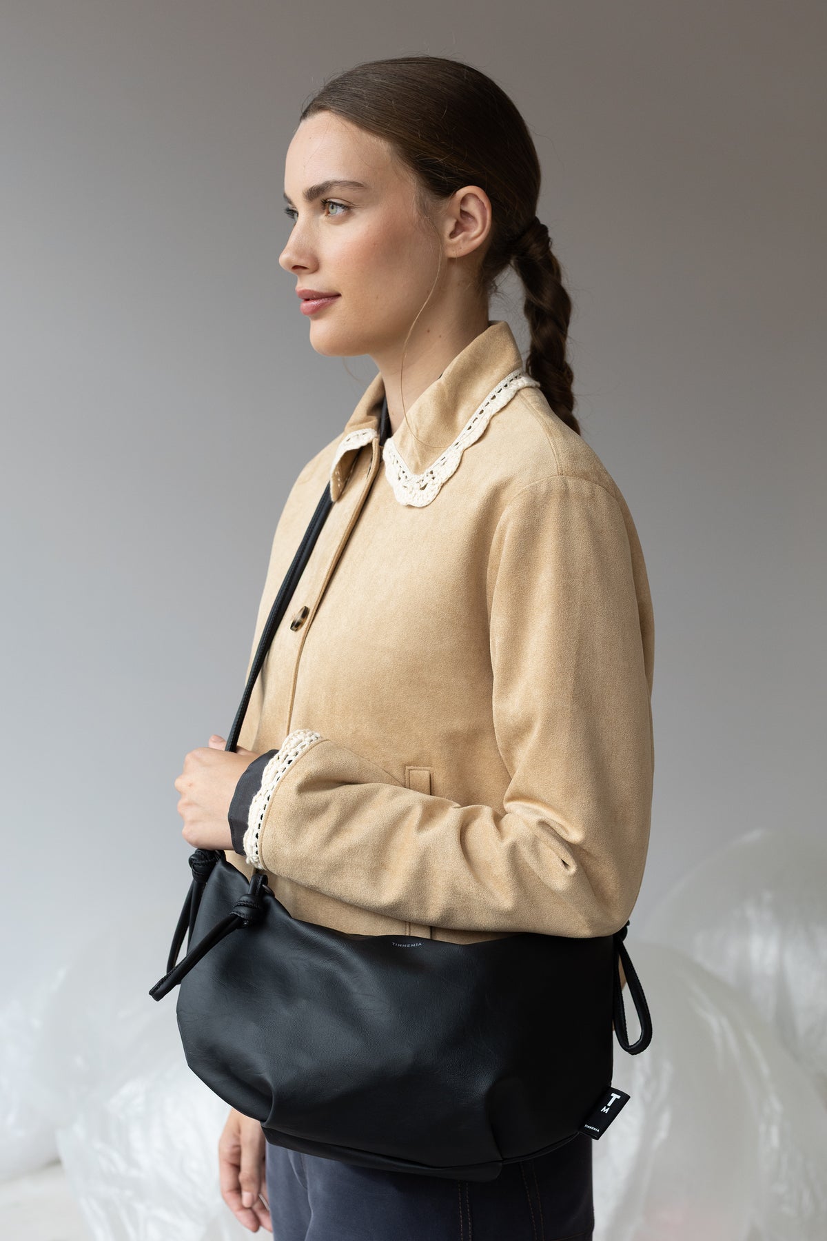 Berber cross body - black
