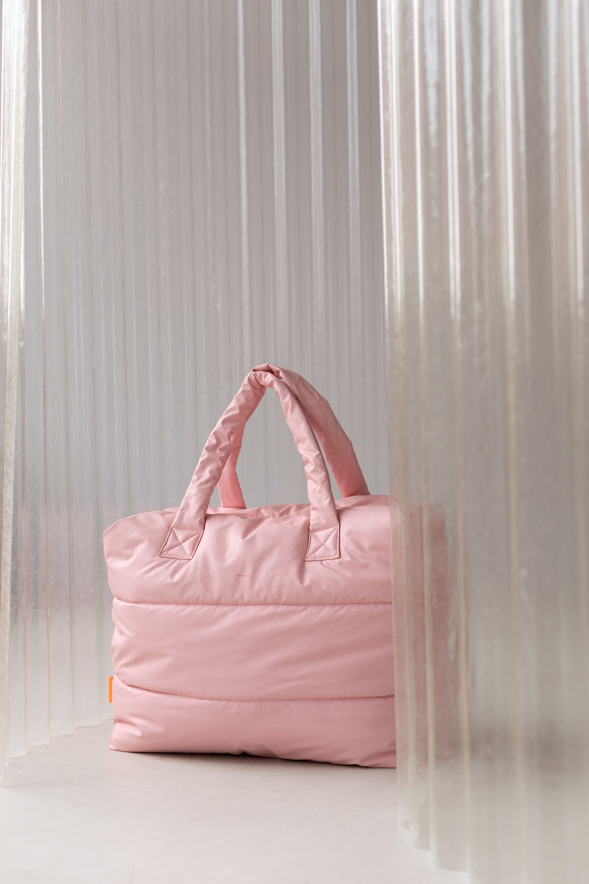 Camill Big Puffy weekend Bag - pink dolphin