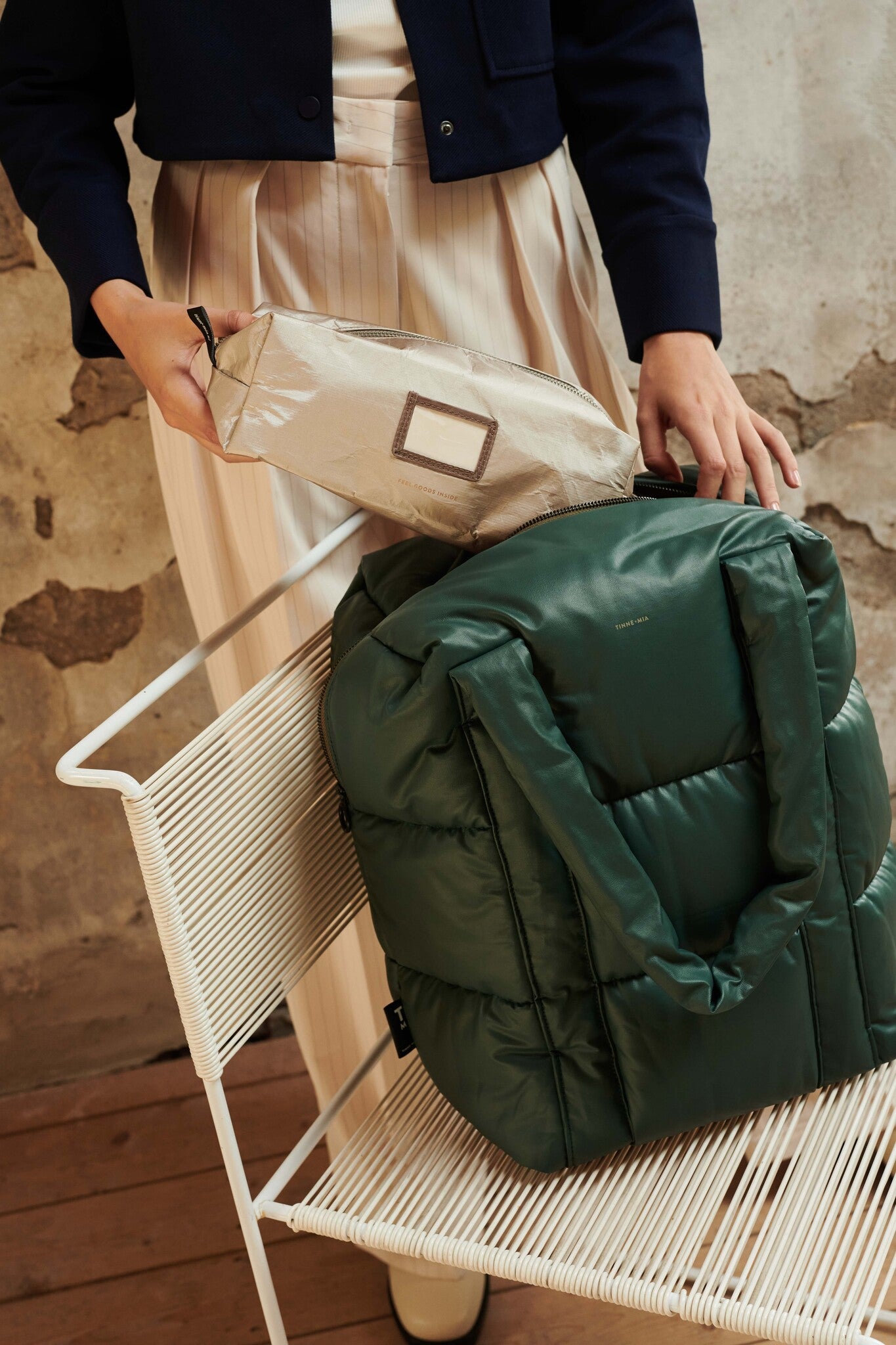 Clode Puffy Shoulder Bag - Jungle Green